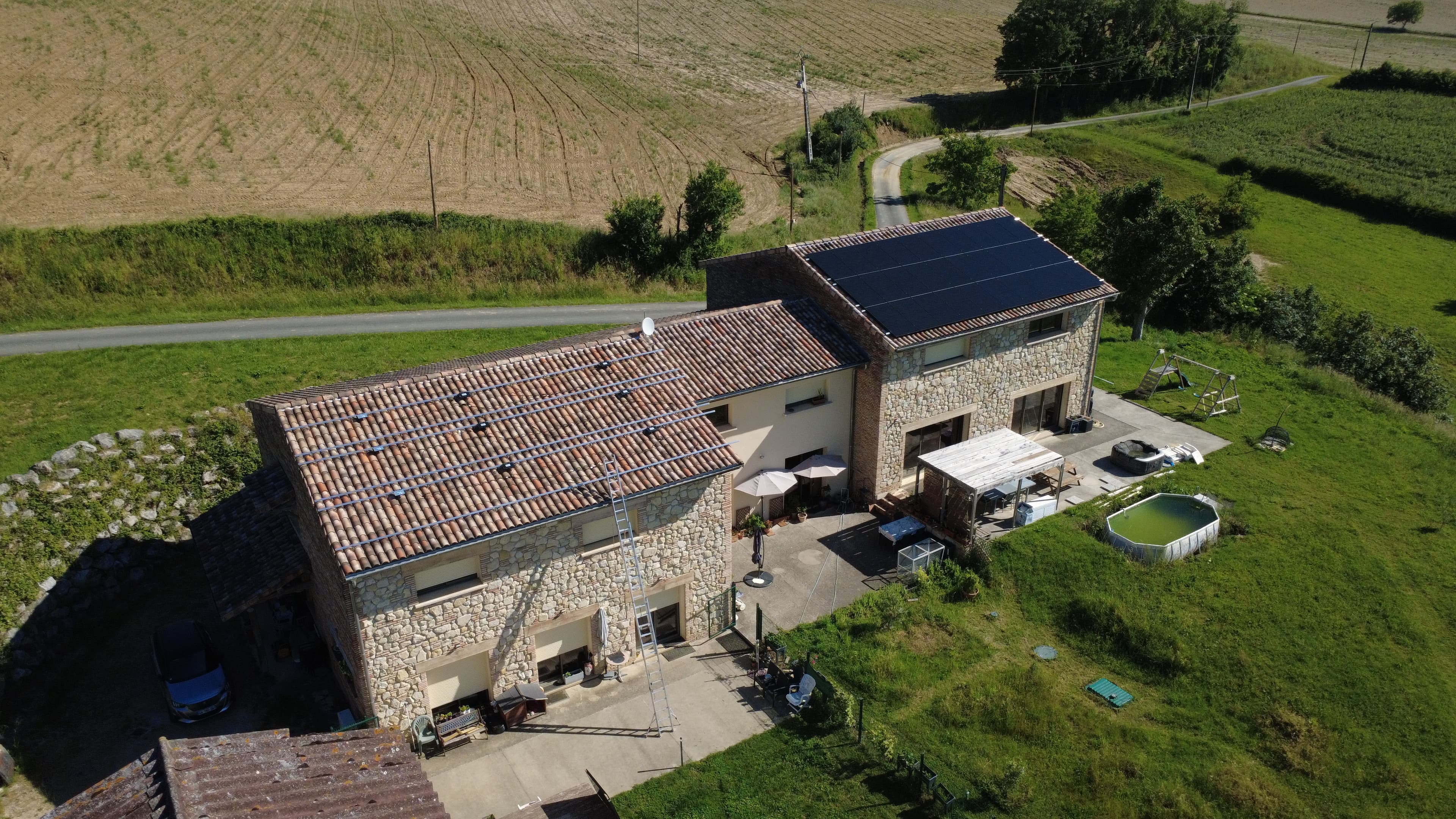 Installation photovoltaïque 2 x 15 kW en toiture - Préparation de la toiture